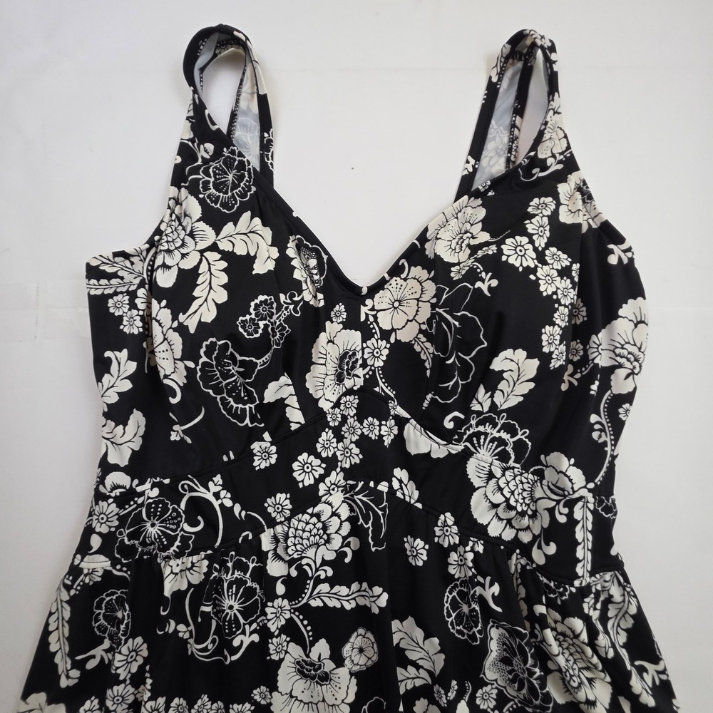 Azul Swim Dress Womens 22W Black White Floral Modest Romantic Vintage Versatile - Picture 10 of 15